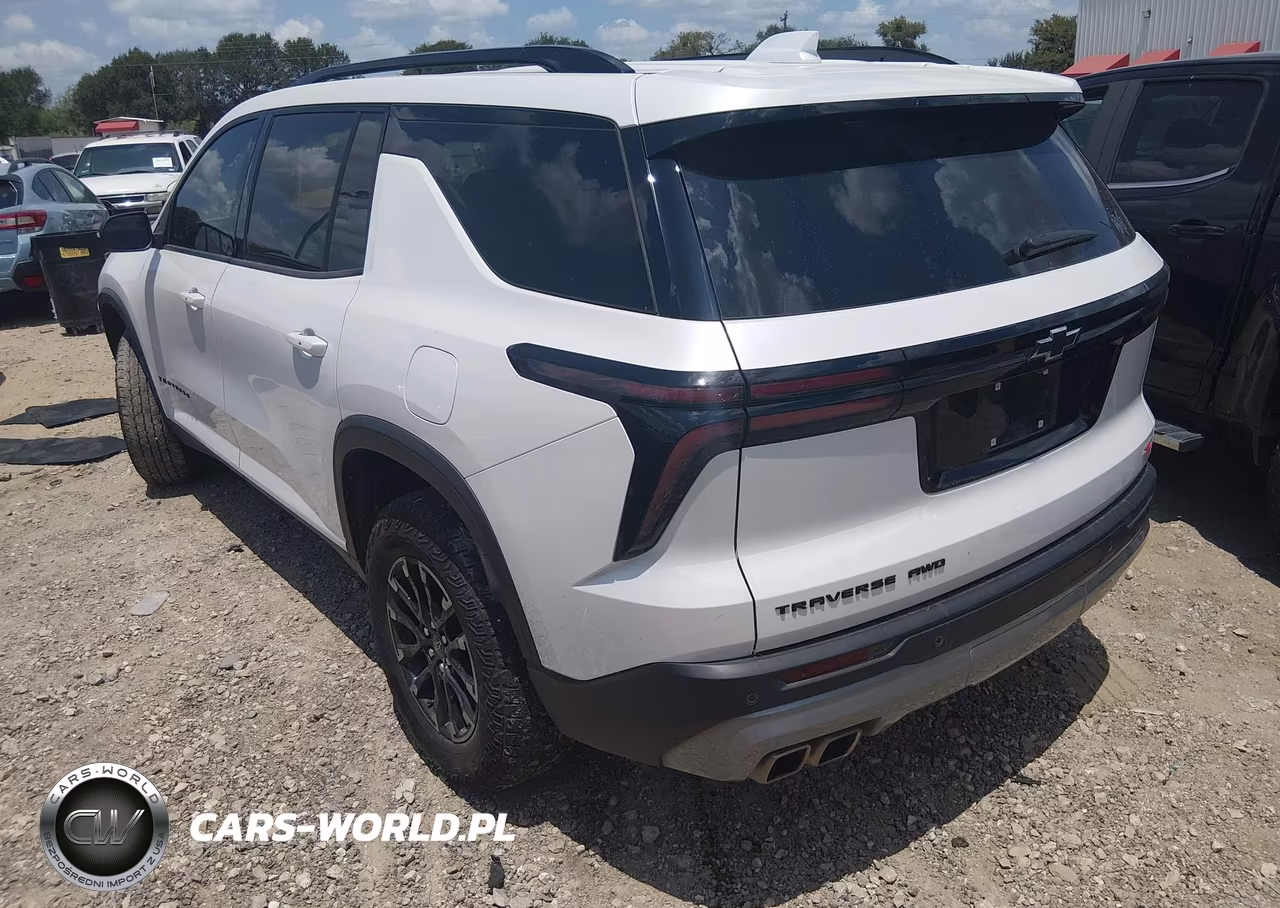 2024 Chevrolet Traverse Awd Z71 VIN:1GNEVJKS5RJ157761 - 3