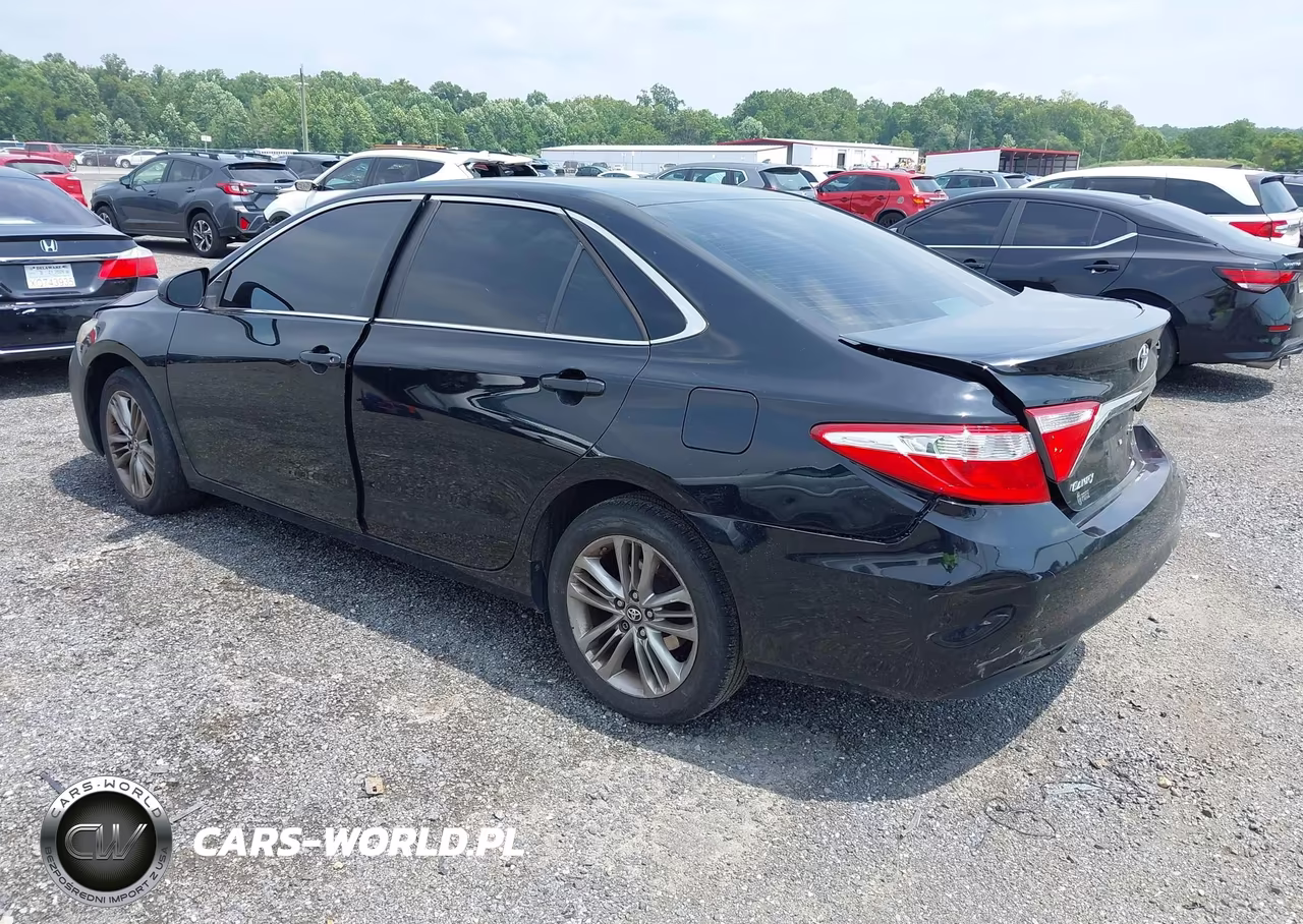2017 Toyota Camry Se VIN:4T1BF1FK0HU704110 - 3