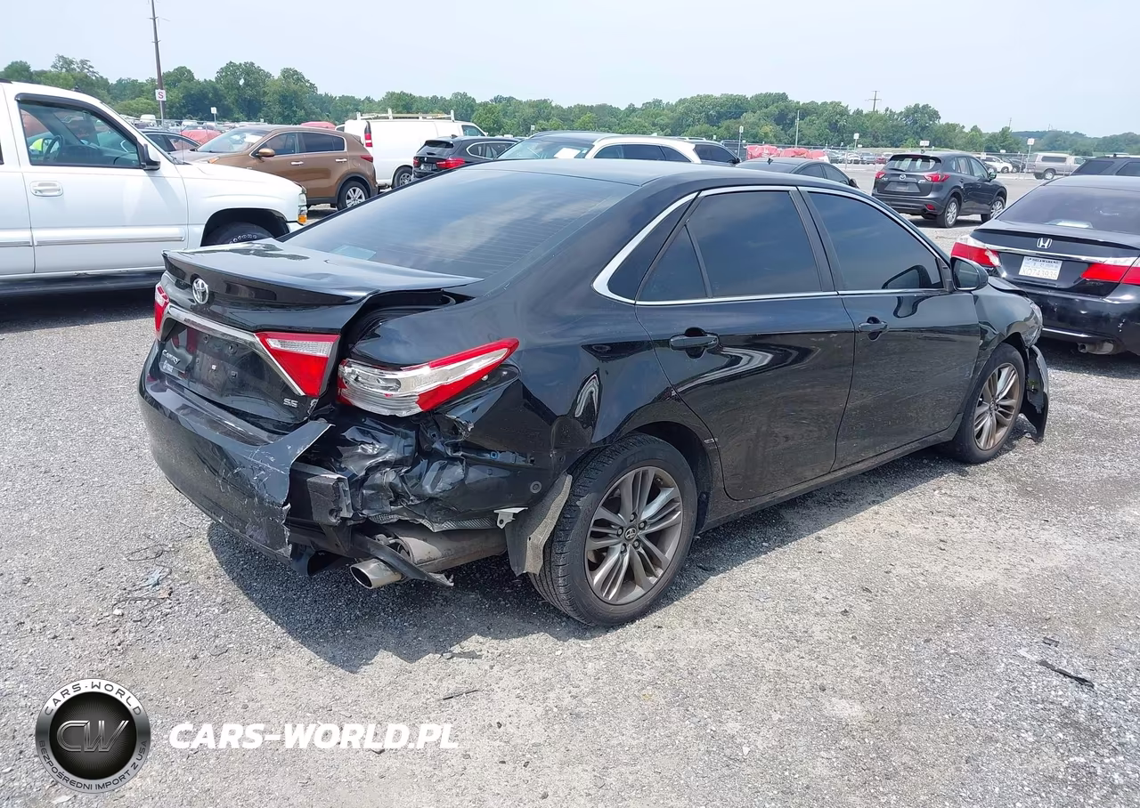 2017 Toyota Camry Se VIN:4T1BF1FK0HU704110 - 4