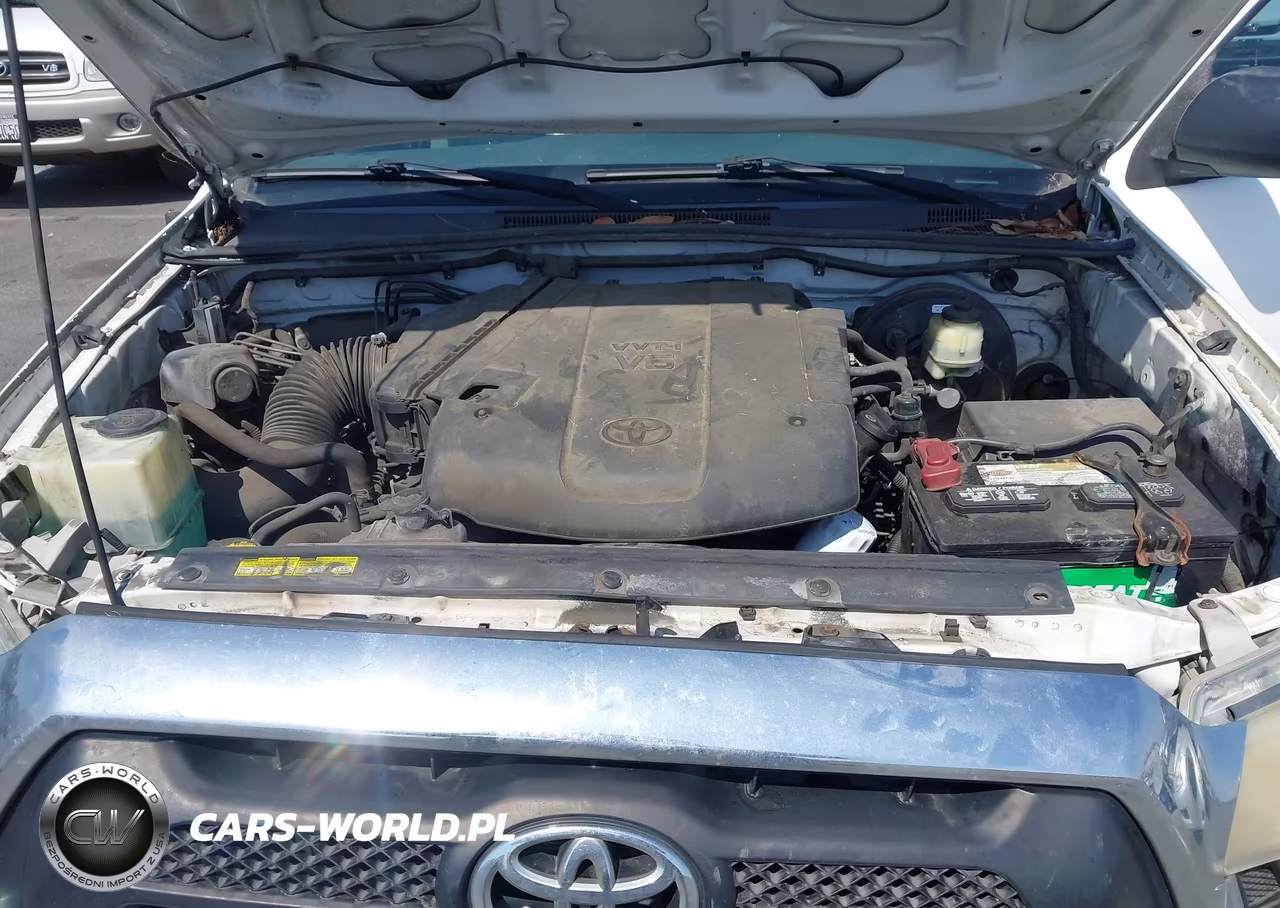 2015 Toyota Tacoma Prerunner V6 VIN:3TMKU4HN9FM045996 - 10