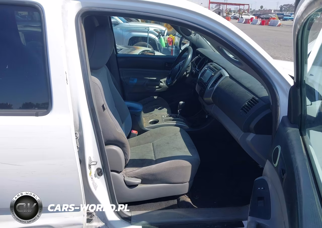 2015 Toyota Tacoma Prerunner V6 VIN:3TMKU4HN9FM045996 - 5