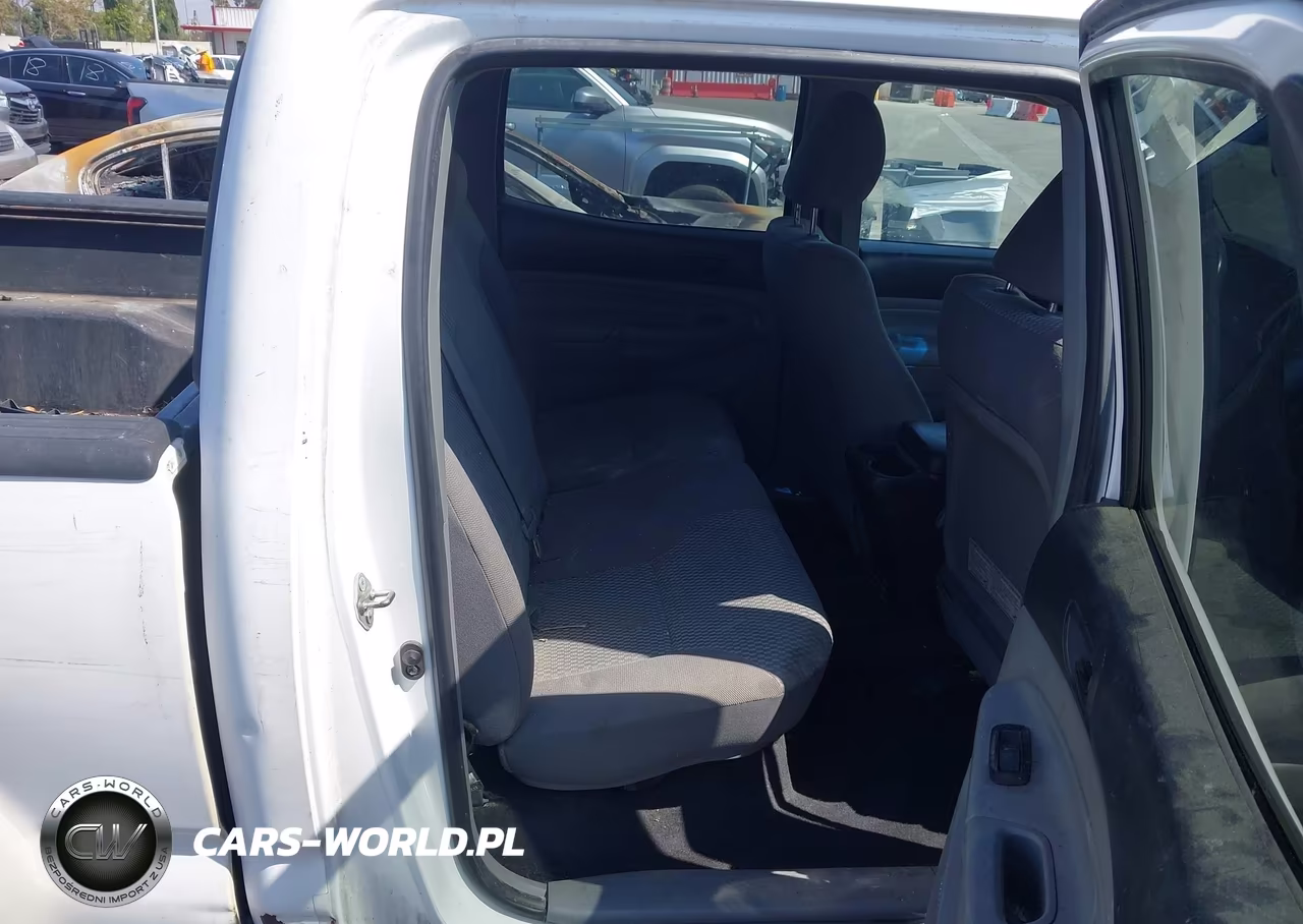 2015 Toyota Tacoma Prerunner V6 VIN:3TMKU4HN9FM045996 - 8