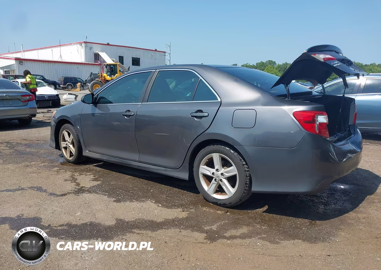 2013 Toyota Camry Se VIN:4T1BF1FK9DU237747 - 3