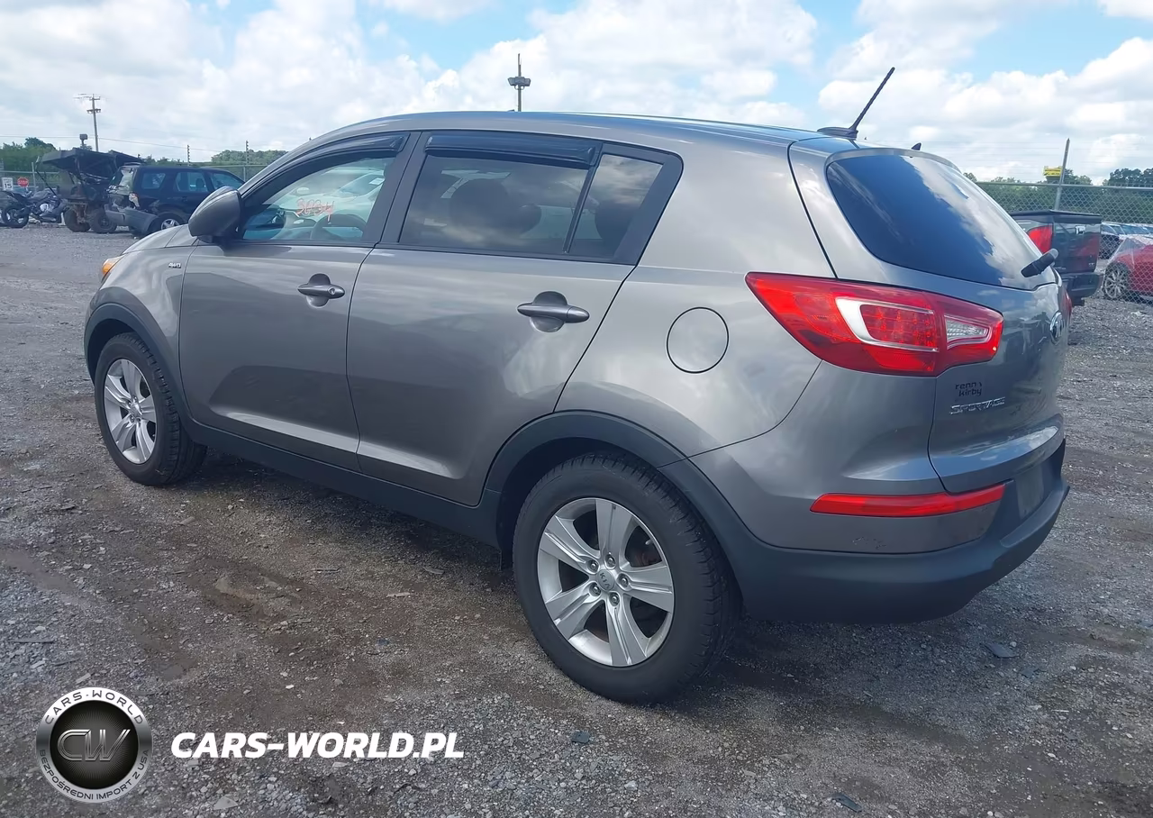 2013 Kia Sportage Lx VIN:KNDPBCA29D7493586 - 3