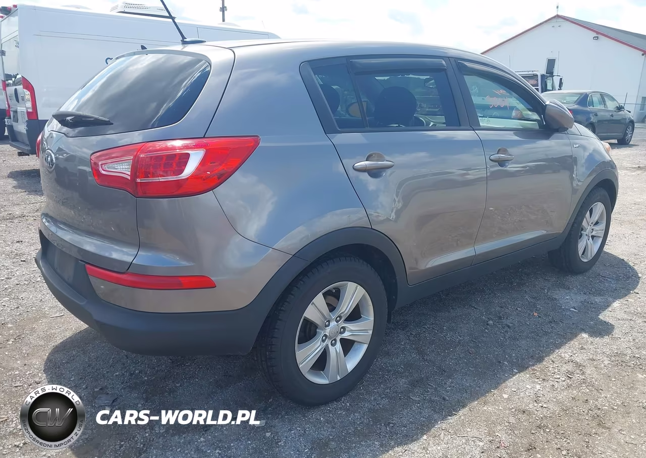 2013 Kia Sportage Lx VIN:KNDPBCA29D7493586 - 4