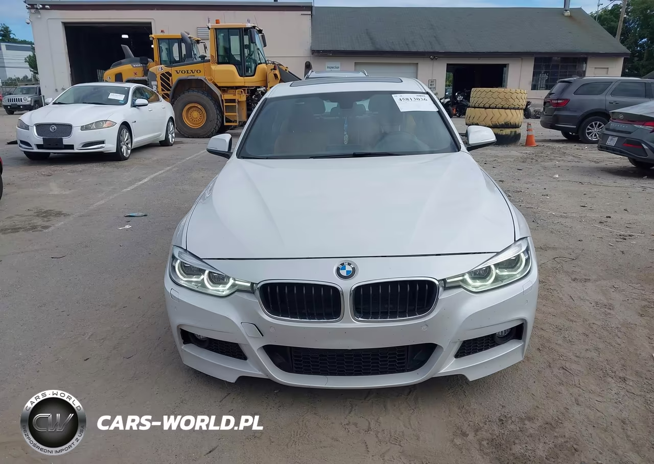 2018 BMW 330I xDrive VIN:WBA8D9G54JNU67548 - 12