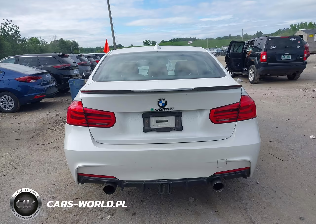 2018 BMW 330I xDrive VIN:WBA8D9G54JNU67548 - 16