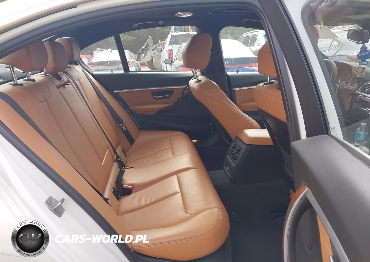 2018 BMW 330I xDrive VIN:WBA8D9G54JNU67548 - 8