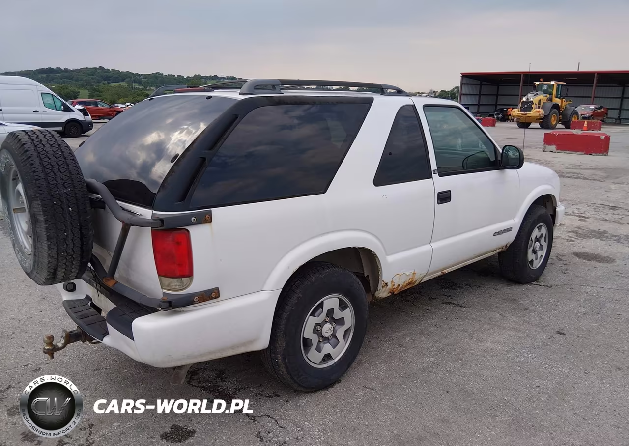 1998 Chevrolet Blazer Ls VIN:1GNCT18W2WK140719 - 4