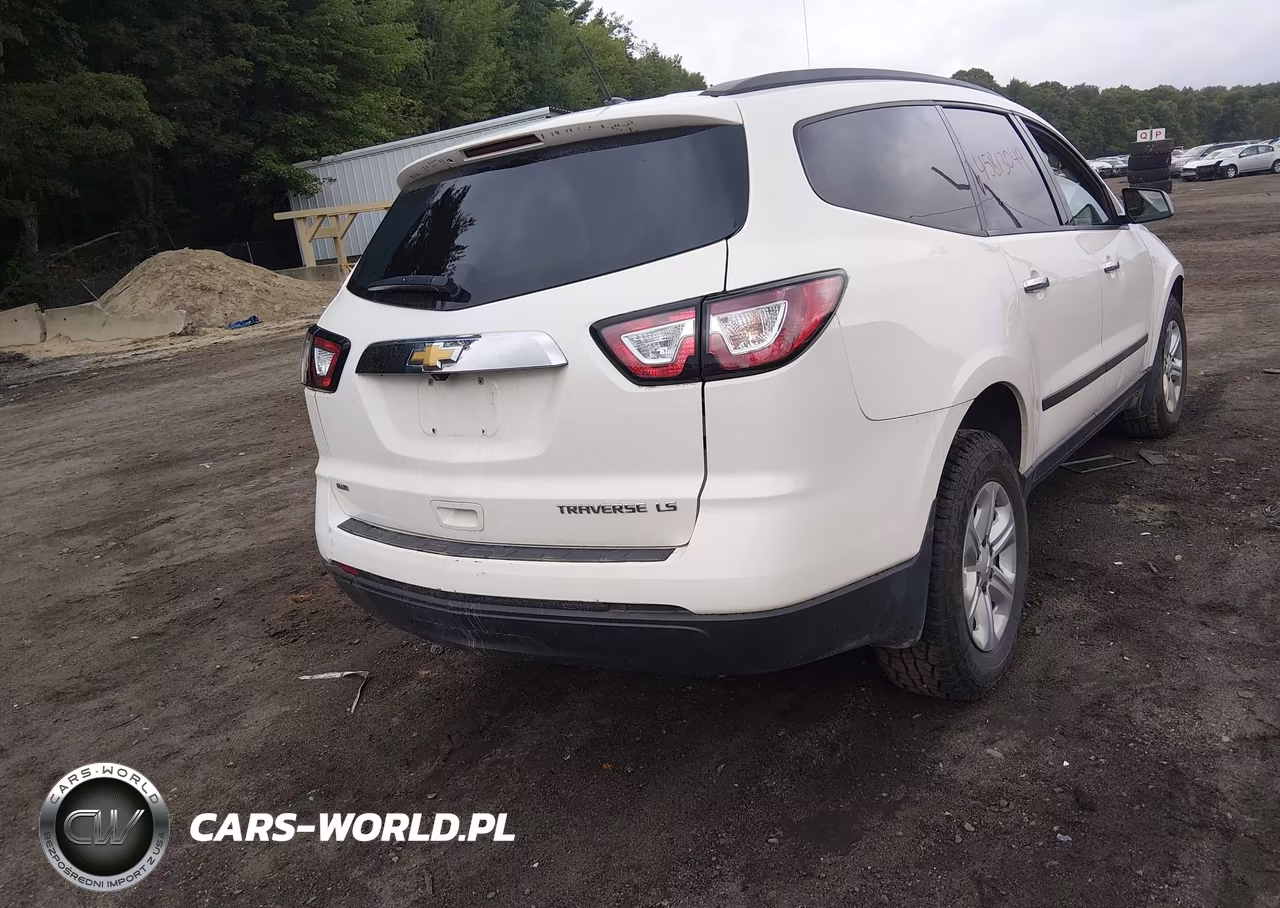 2015 Chevrolet Traverse Ls VIN:1GNKVFED4FJ330873 - 4