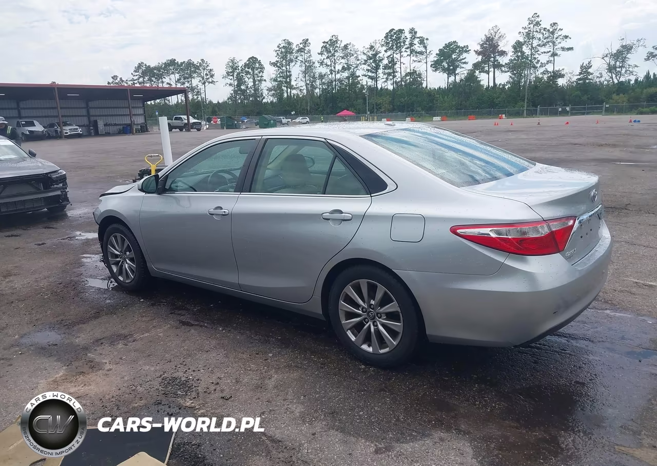 2017 Toyota Camry Xle VIN:4T1BF1FK9HU775340 - 3