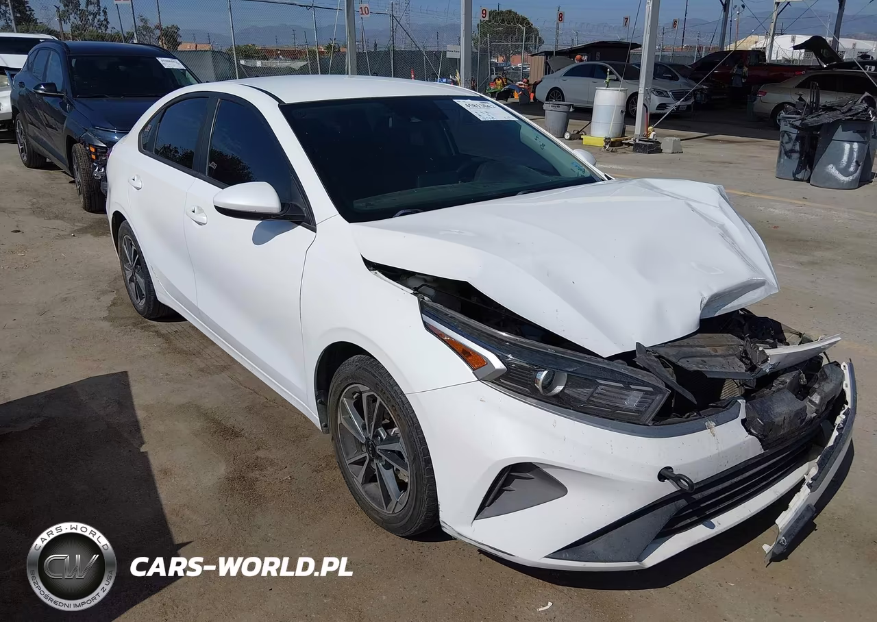 2023 Kia Forte Lxs – zdjęcie 1 z 16