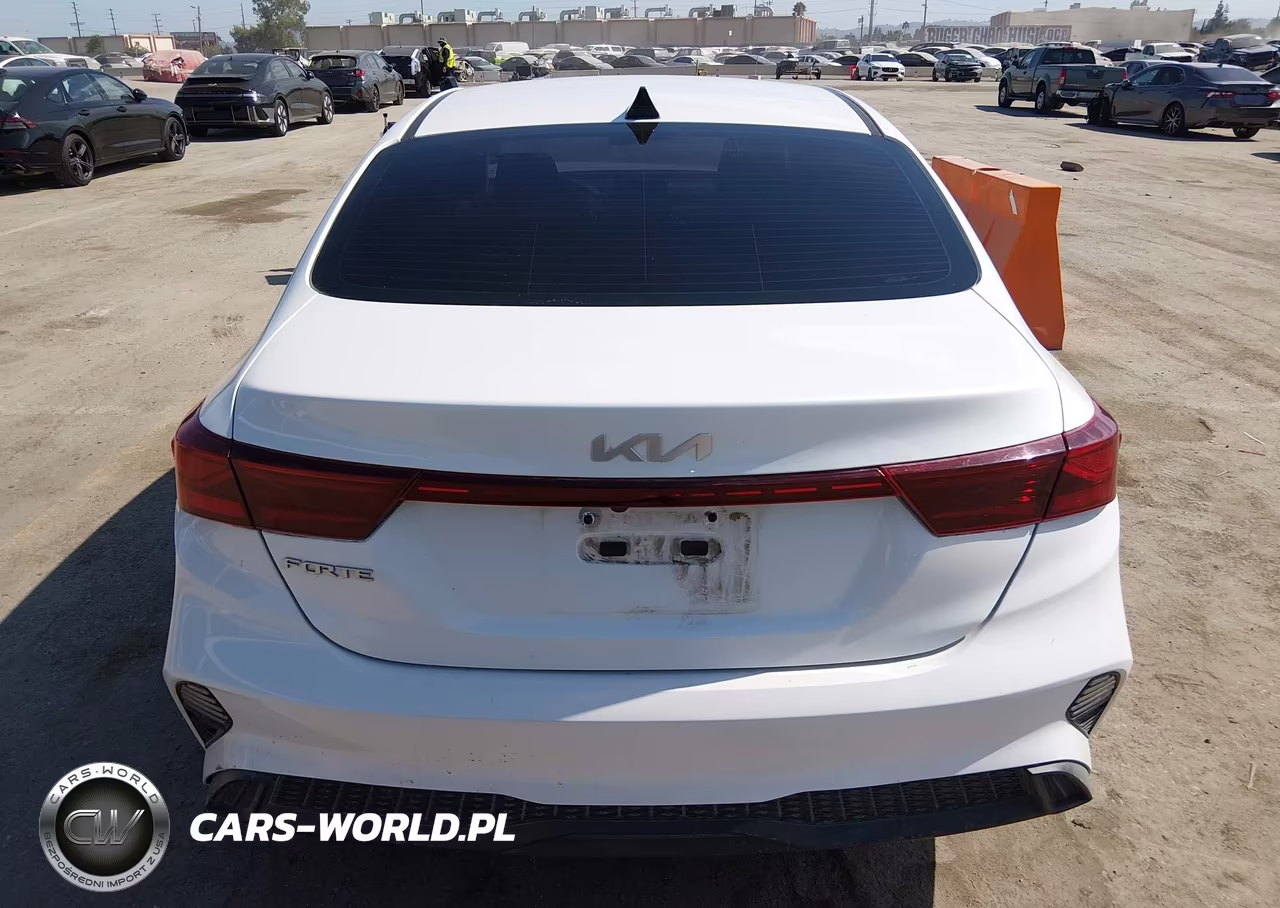 2023 Kia Forte Lxs VIN:3KPF24AD5PE554696 - 16