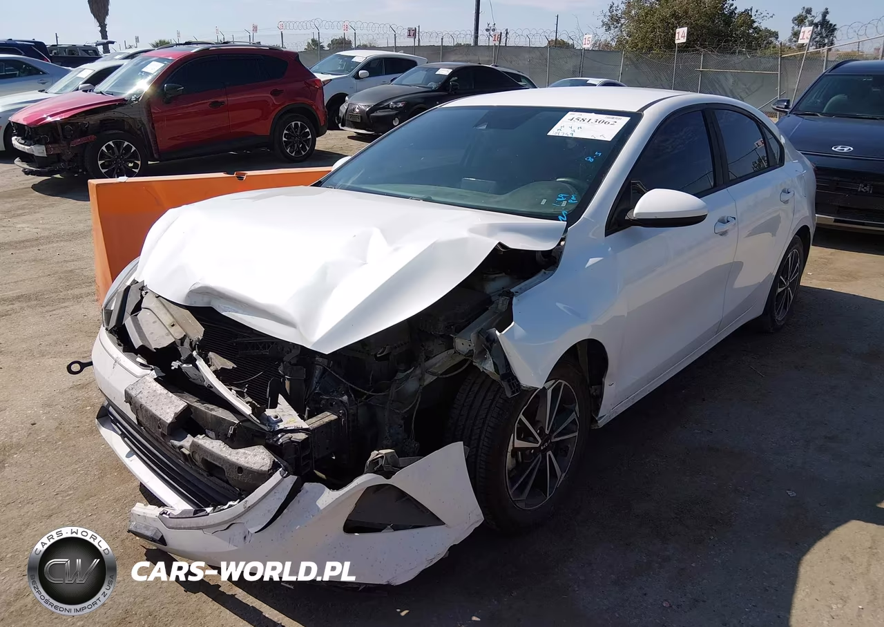 2023 Kia Forte Lxs VIN:3KPF24AD5PE554696 - 2