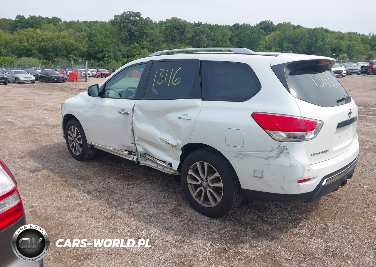 2015 Nissan Pathfinder Platinum-S-Sl-Sv VIN:5N1AR2MMXFC679457 - 3