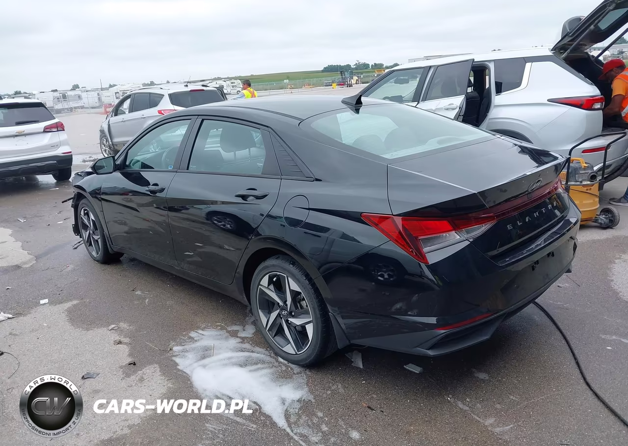 2023 Hyundai Elantra Sel VIN:KMHLS4AG6PU558671 - 3