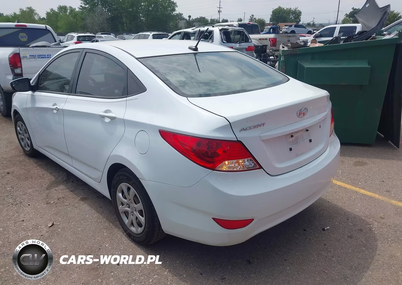 2014 Hyundai Accent Gls VIN:KMHCT4AEXEU768697 - 3