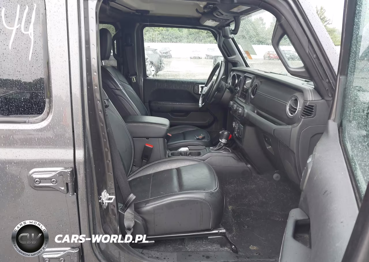 2022 Jeep Wrangler Unlimited Sahara 4X4 VIN:1C4HJXEN3NW126144 - 5