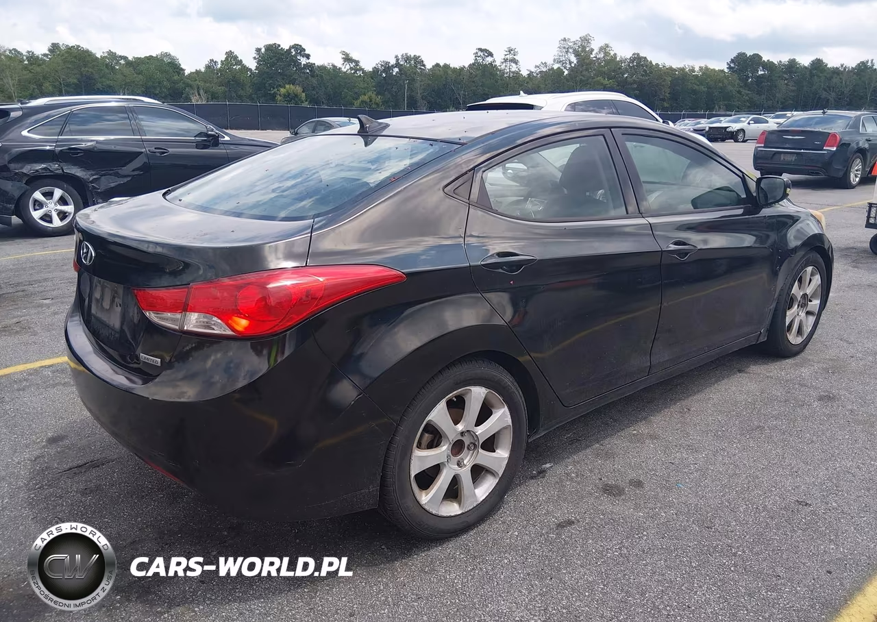 2013 Hyundai Elantra Limited VIN:5NPDH4AE7DH299359 - 4