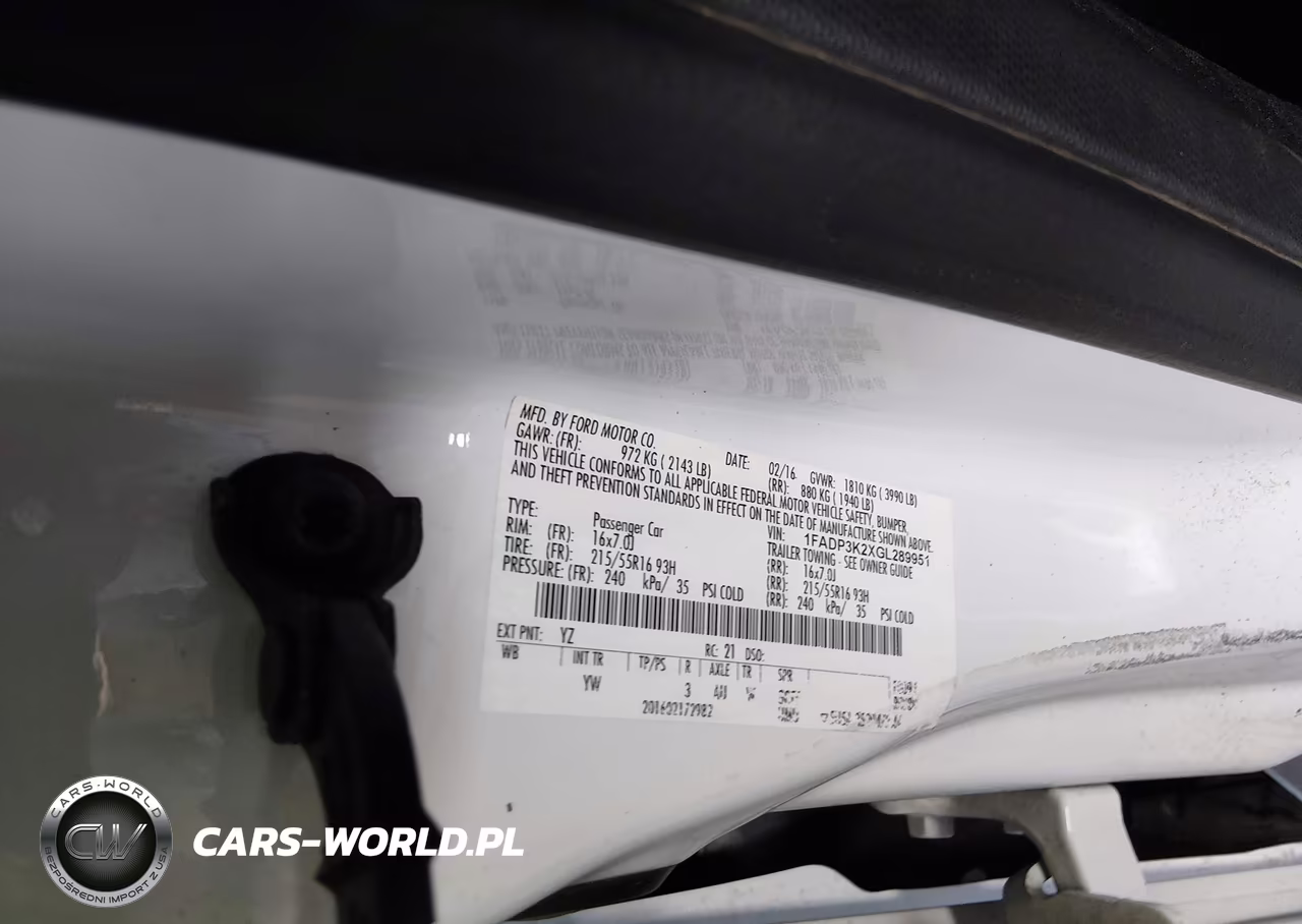 2016 Ford Focus Se VIN:1FADP3K2XGL289951 - 9
