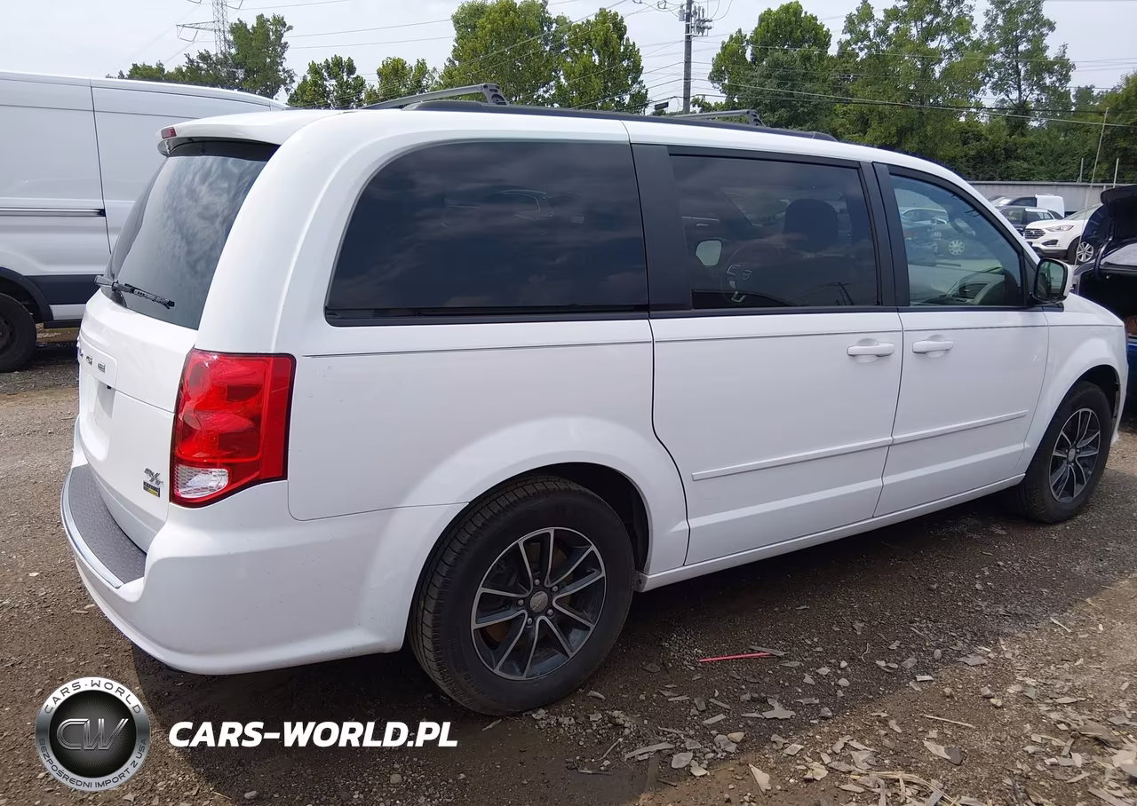 2016 Dodge Grand Caravan R-T VIN:2C4RDGEG0GR371251 - 4