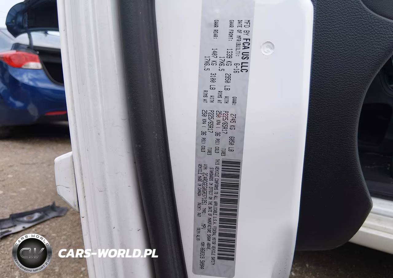 2016 Dodge Grand Caravan R-T VIN:2C4RDGEG0GR371251 - 9