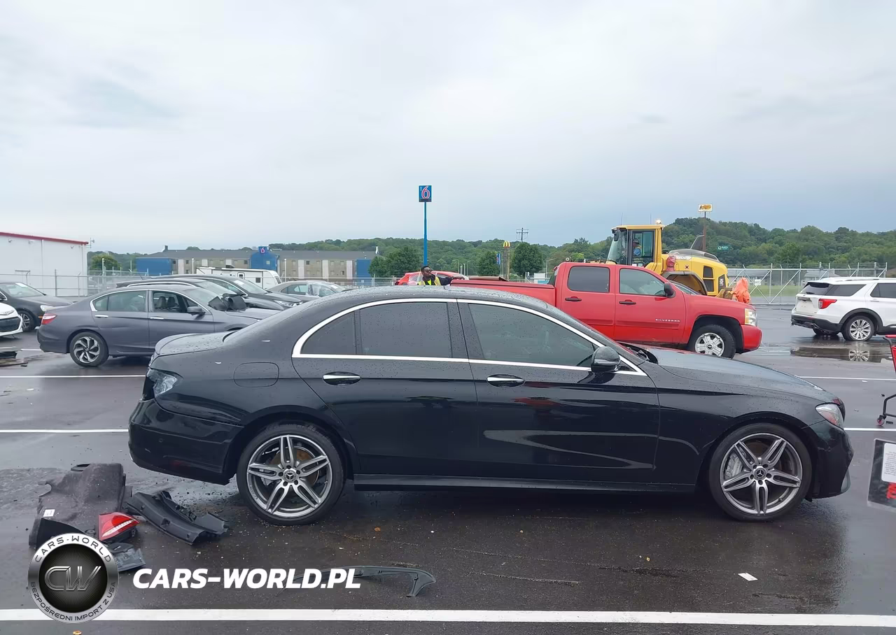 2017 Mercedes-Benz E 300 4Matic VIN:WDDZF4KB8HA255616 - 14