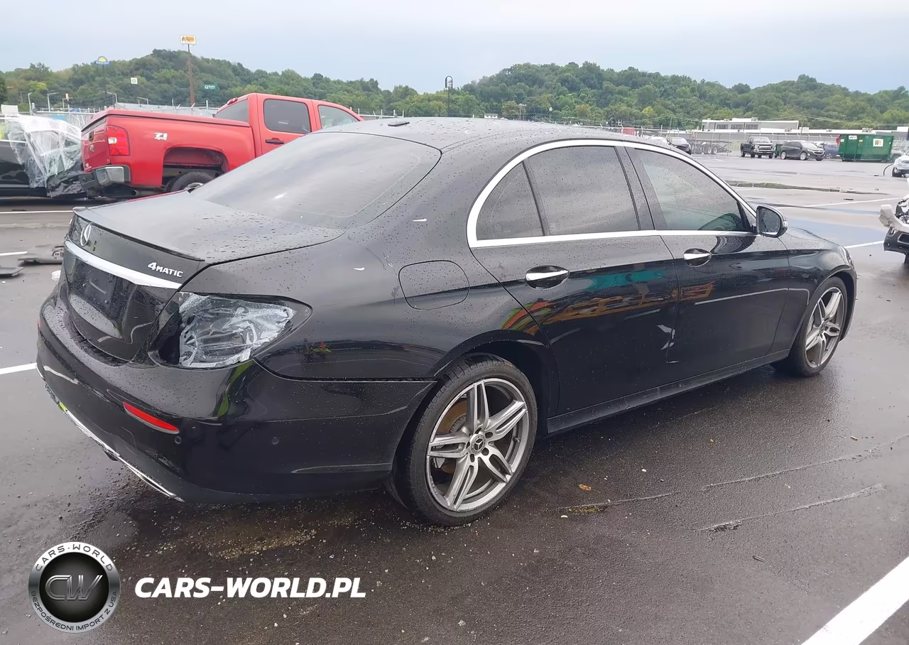 2017 Mercedes-Benz E 300 4Matic VIN:WDDZF4KB8HA255616 - 4