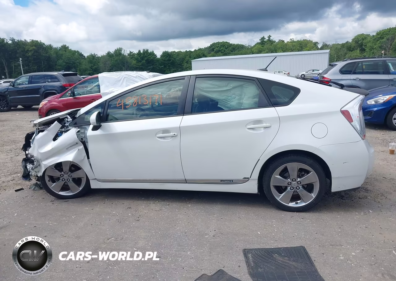 2013 Toyota Prius Three Se VIN:JTDKN3DU8D5623738 - 15