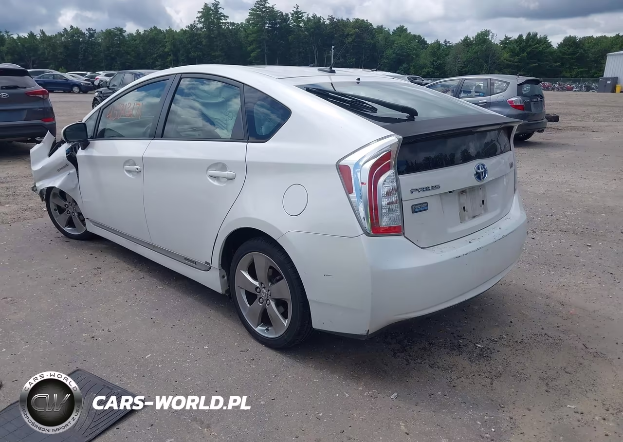 2013 Toyota Prius Three Se VIN:JTDKN3DU8D5623738 - 3