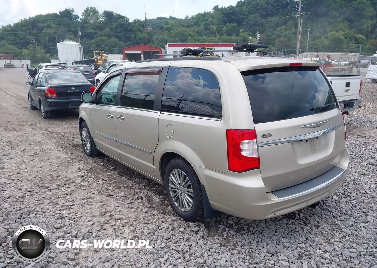 2014 Chrysler Town & Country Touring-L VIN:2C4RC1CG1ER204090 - 3