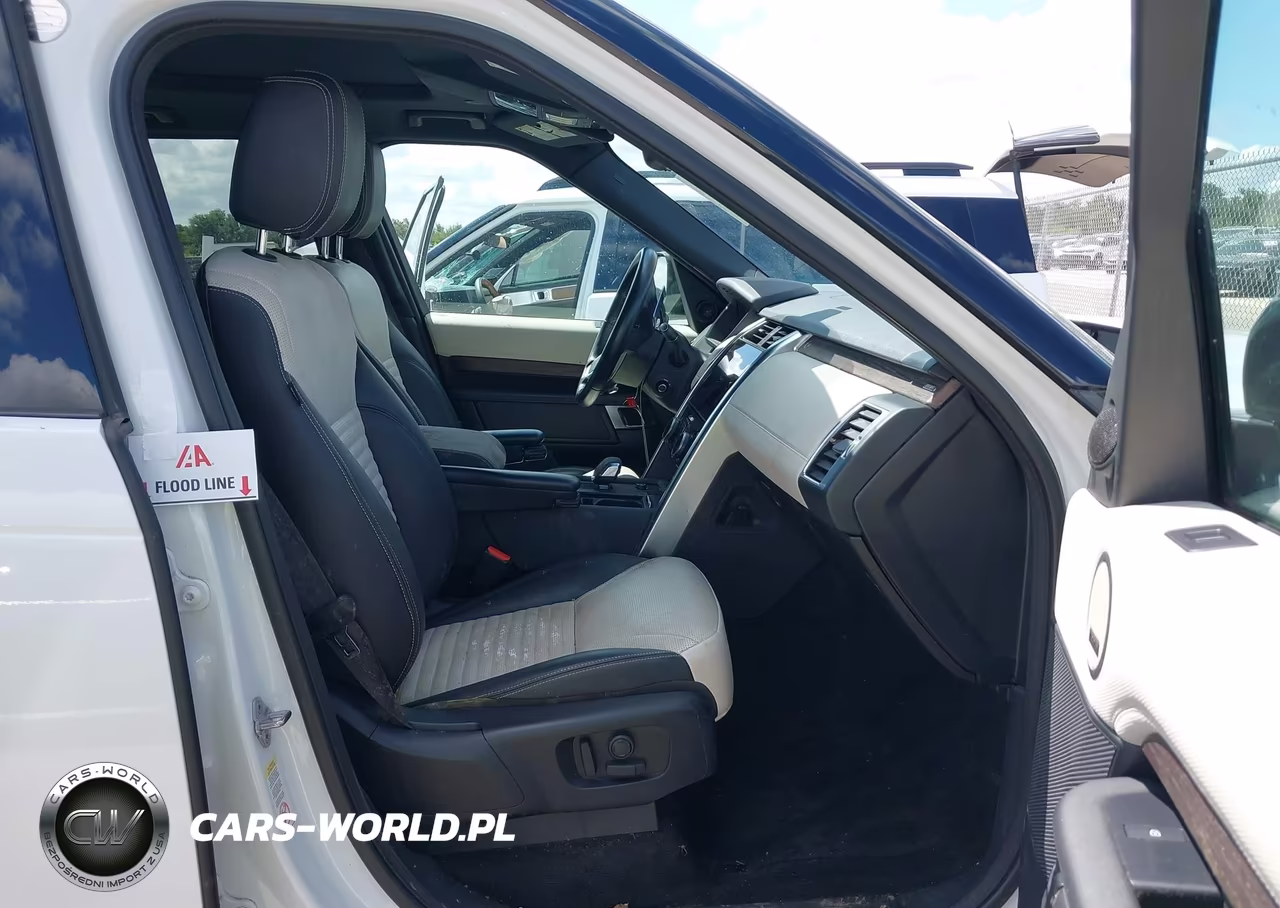 2023 Land Rover Discovery P300 S R-Dynamic VIN:SALRT2EX6P2465115 - 5