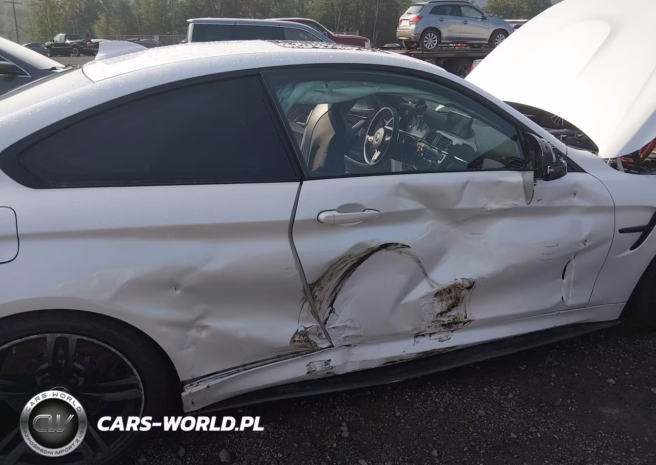 2015 BMW M4 VIN:WBS3R9C52FK331196 - 6