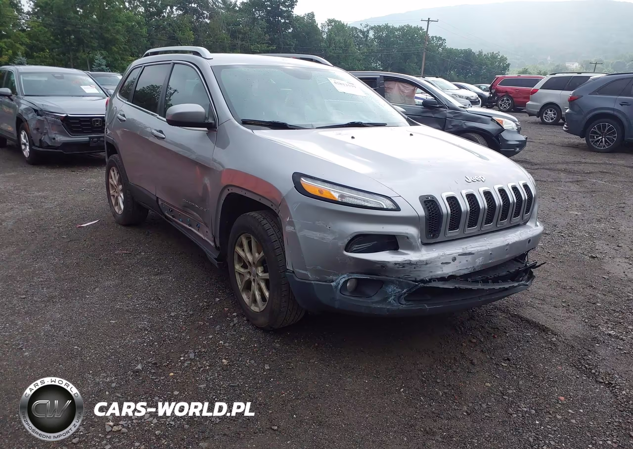 2016 Jeep Cherokee Latitude – zdjęcie 1 z 17