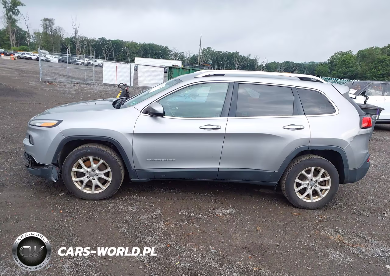2016 Jeep Cherokee Latitude VIN:1C4PJMCB0GW267680 - 14