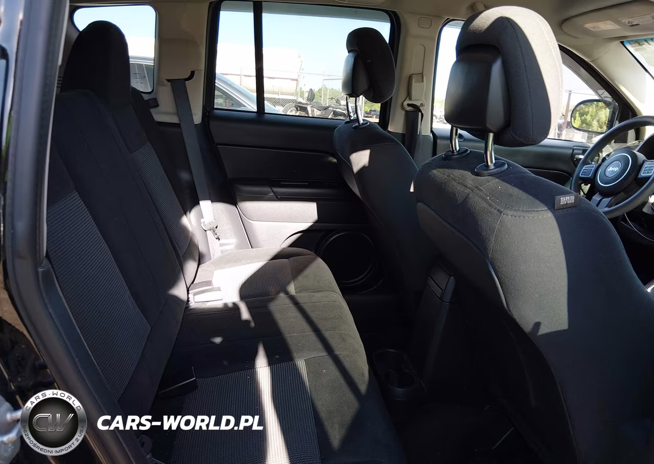 2015 Jeep Compass Sport VIN:1C4NJCBA2FD250318 - 8