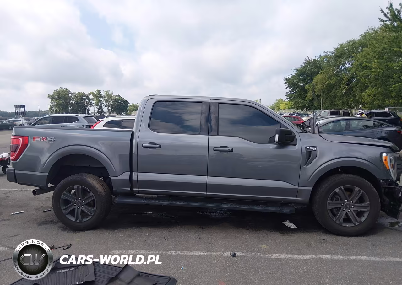 2023 Ford F-150 Xlt VIN:1FTFW1E88PFB55268 - 13
