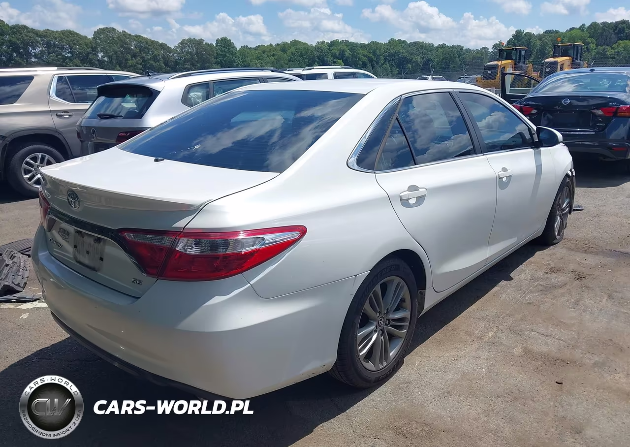 2016 Toyota Camry Se VIN:4T1BF1FK8GU163273 - 4