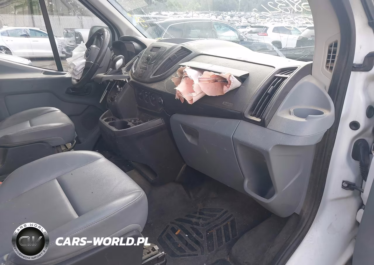 2015 Ford Transit-250 VIN:1FTNR2CM5FKA93021 - 5