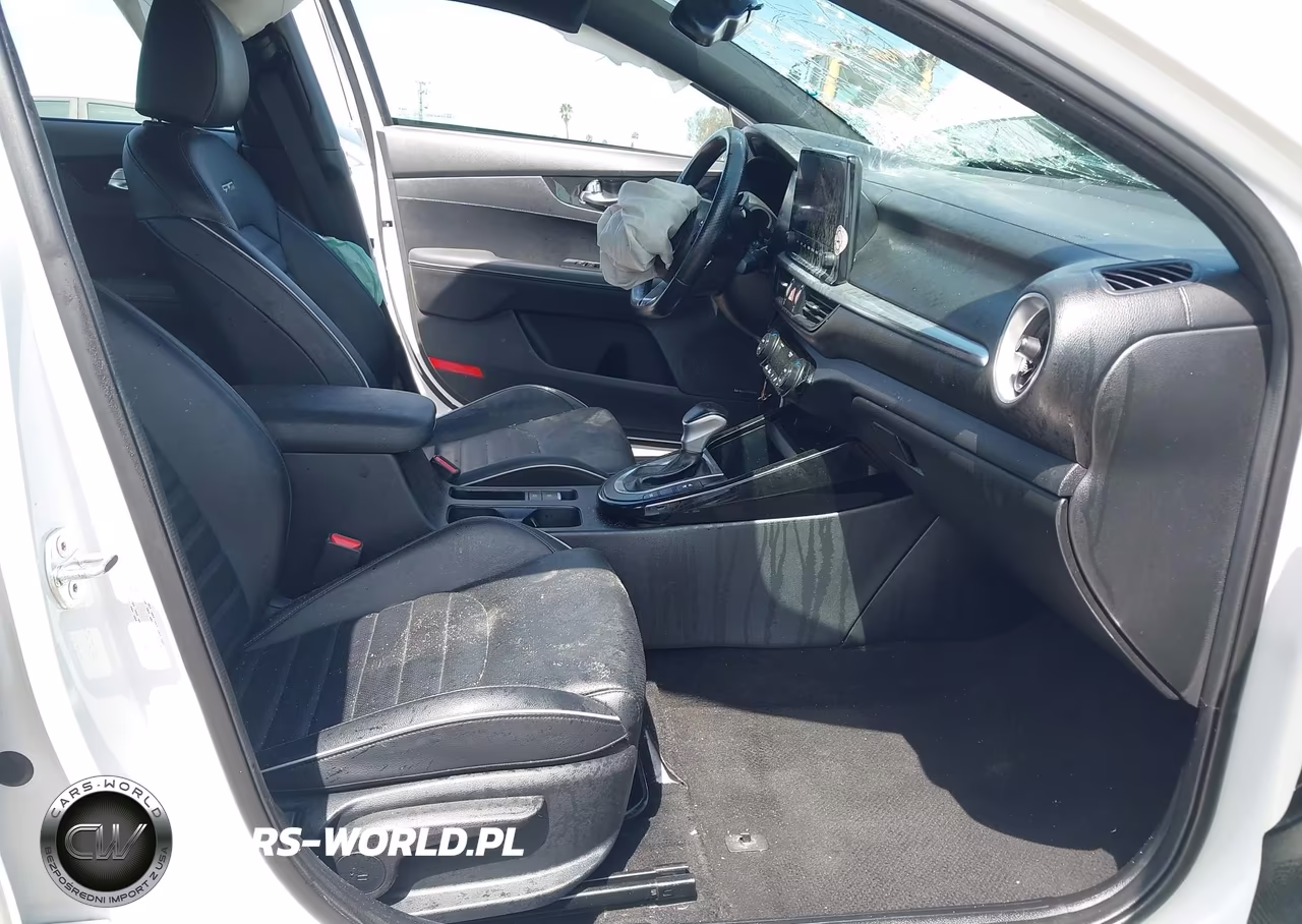 2024 Kia Forte Gt-Line VIN:3KPF54AD8RE718968 - 5