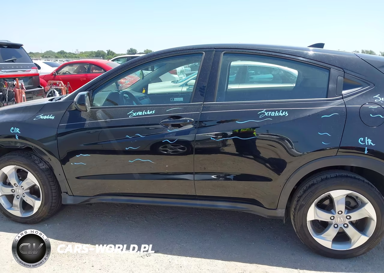2018 Honda Hr-V Lx VIN:3CZRU6H35JG725632 - 14