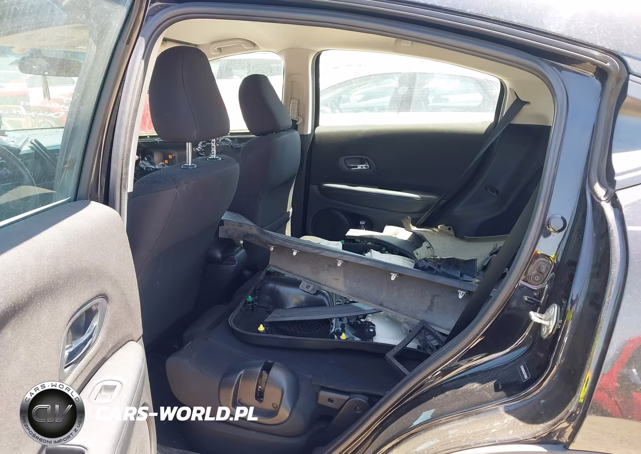 2018 Honda Hr-V Lx VIN:3CZRU6H35JG725632 - 8