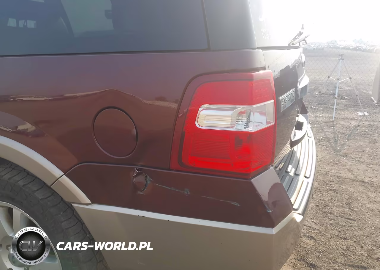 2011 Ford Expedition Xlt VIN:1FMJU1J52BEF11123 - 18