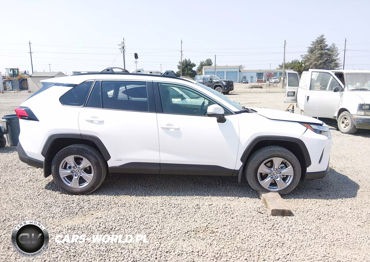 2025 Toyota Rav4 Hybrid Xle VIN:JTMRWRFV0SD339298 - 13