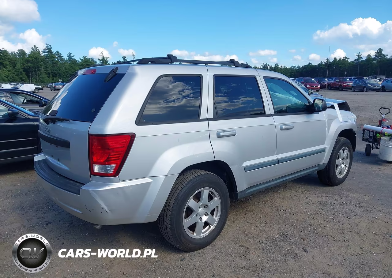 2009 Jeep Grand Cherokee Laredo VIN:1J8GR48K69C527594 - 4