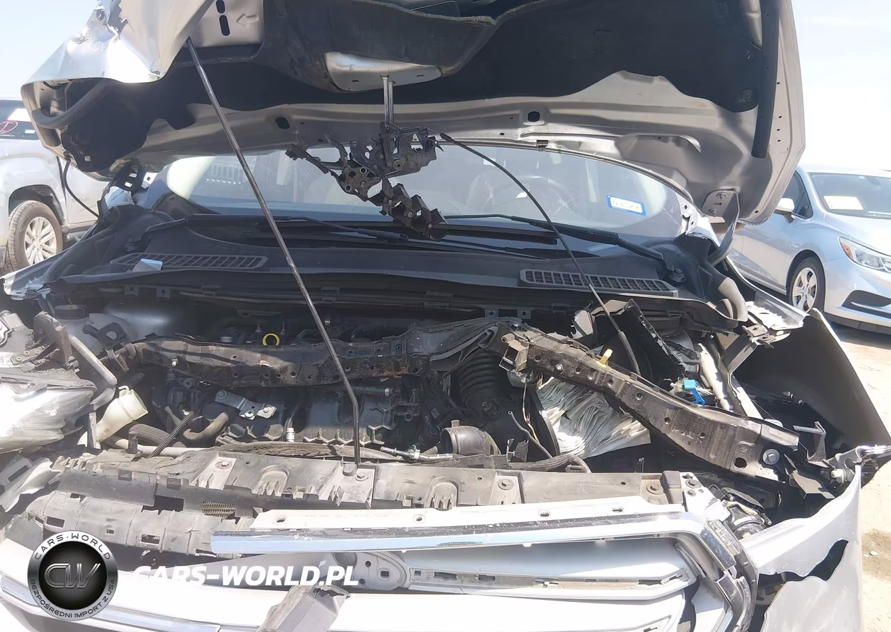 2018 Ford Escape Titanium VIN:1FMCU9J96JUA57795 - 10