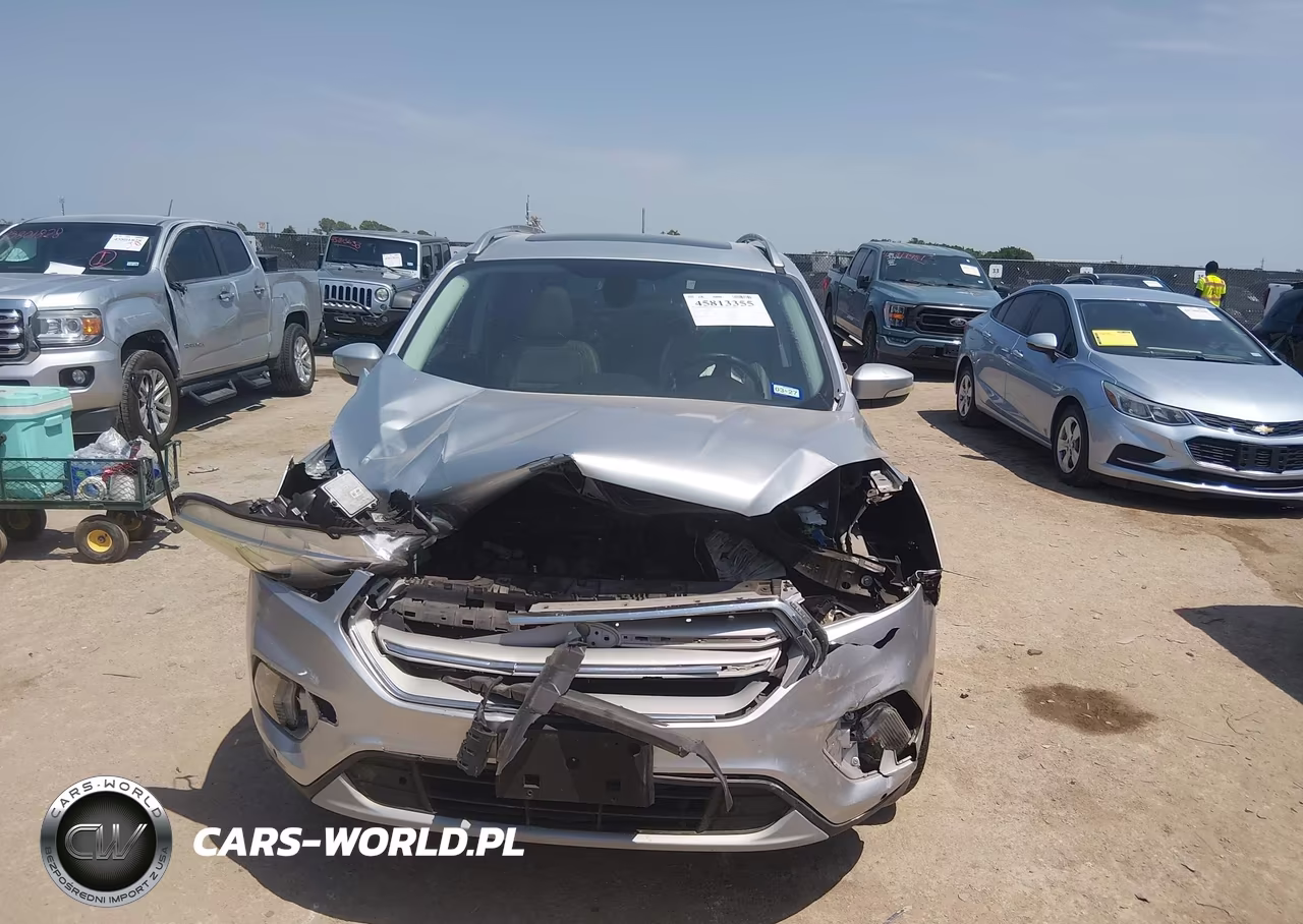 2018 Ford Escape Titanium VIN:1FMCU9J96JUA57795 - 11