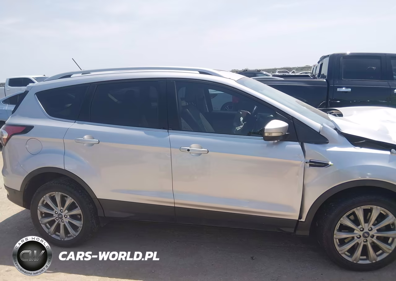 2018 Ford Escape Titanium VIN:1FMCU9J96JUA57795 - 12