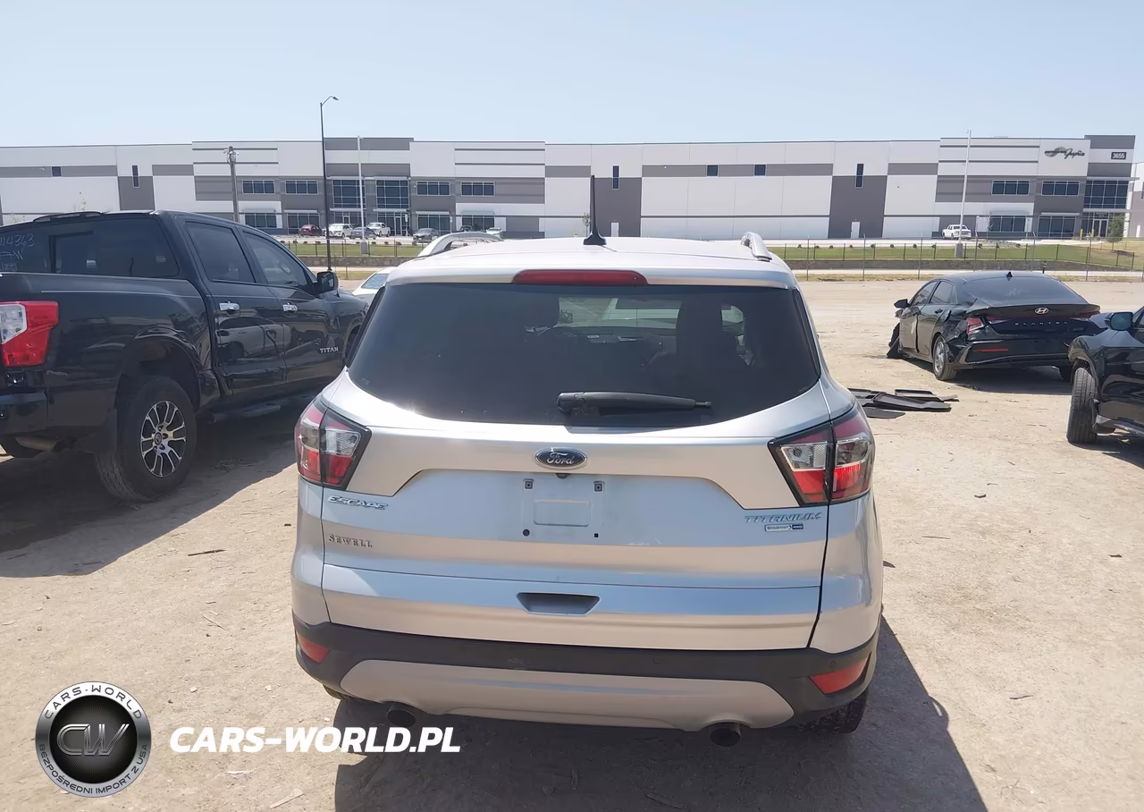 2018 Ford Escape Titanium VIN:1FMCU9J96JUA57795 - 15