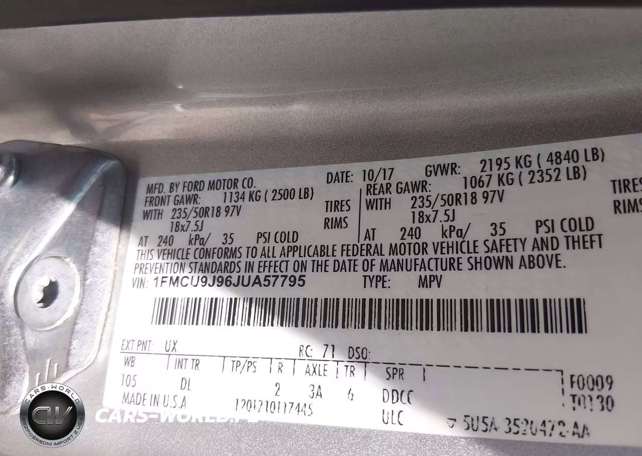 2018 Ford Escape Titanium VIN:1FMCU9J96JUA57795 - 9